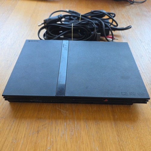 Console playstation slim - 2,